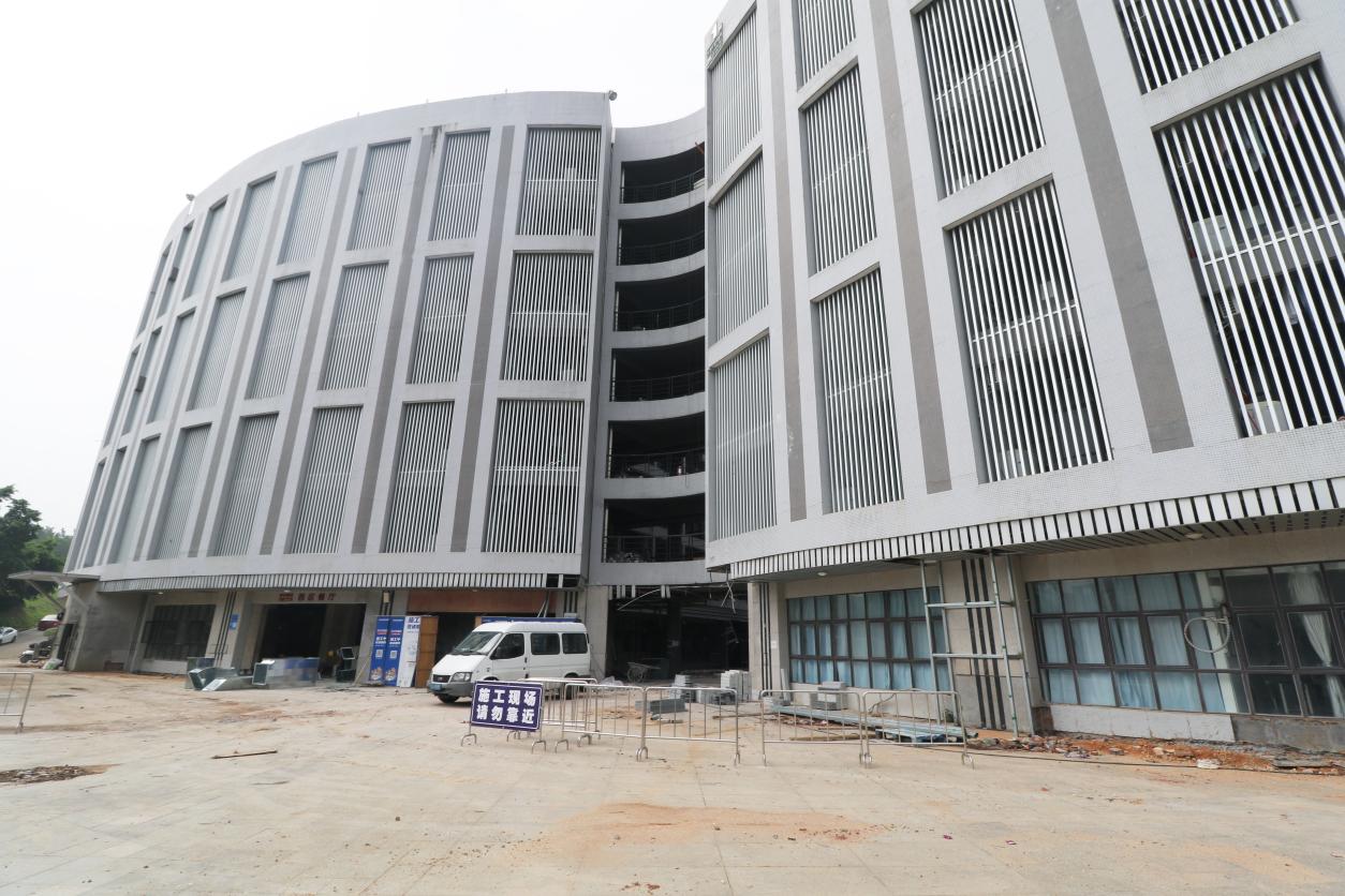 学生饭堂改造施工现场(1)
