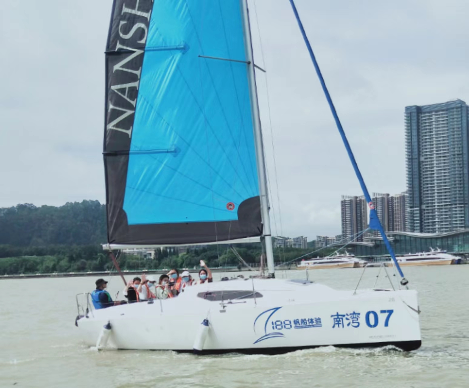 图片 13 图片 13