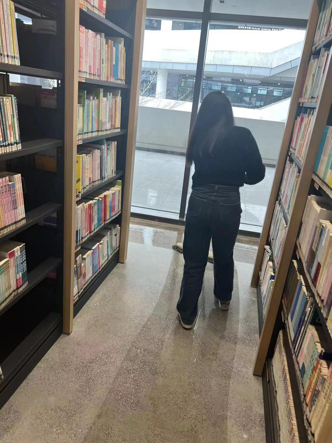 图片2.png 图片2.png