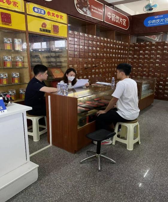 图片 1 图片 1