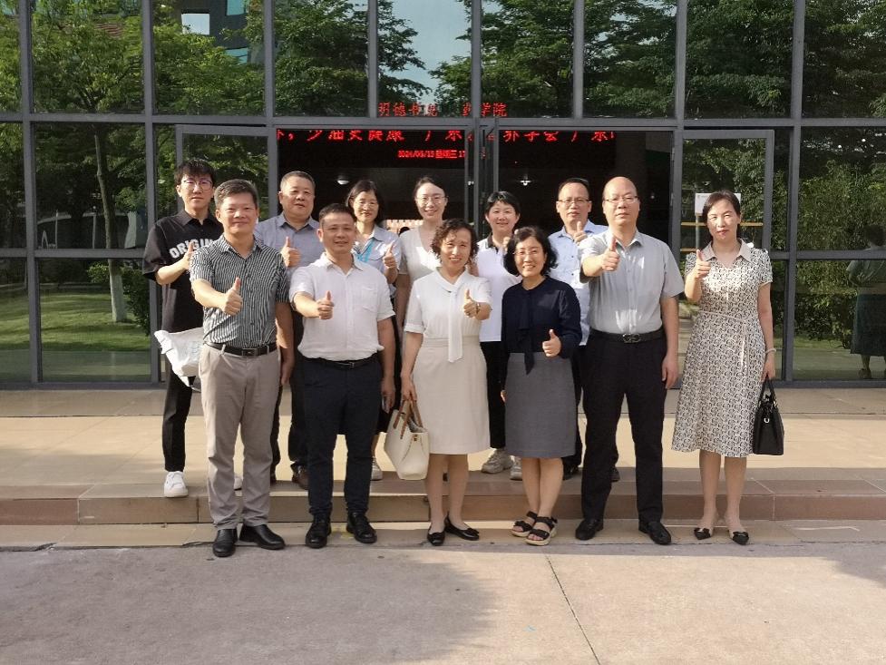 图片 1 图片 1