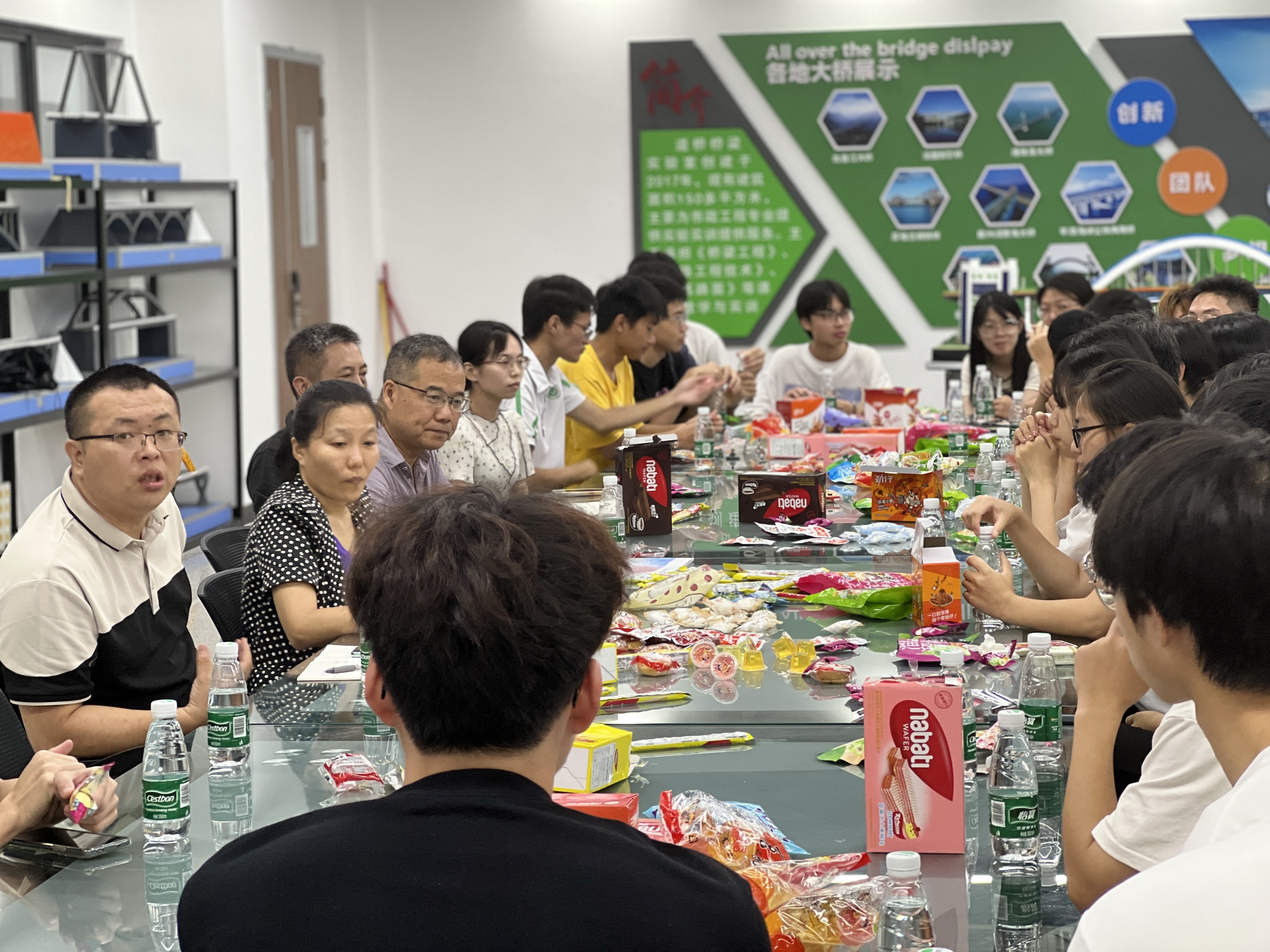 图1.jpg 图1.jpg