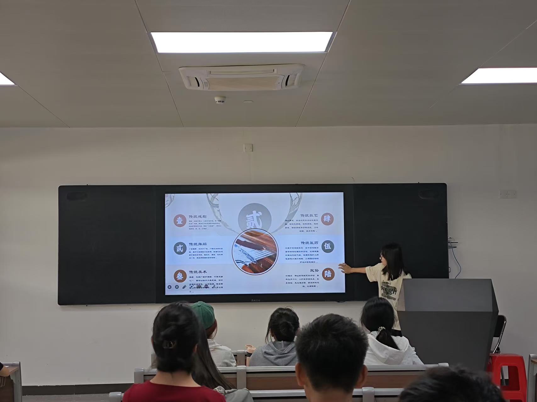 图片 1 图片 1