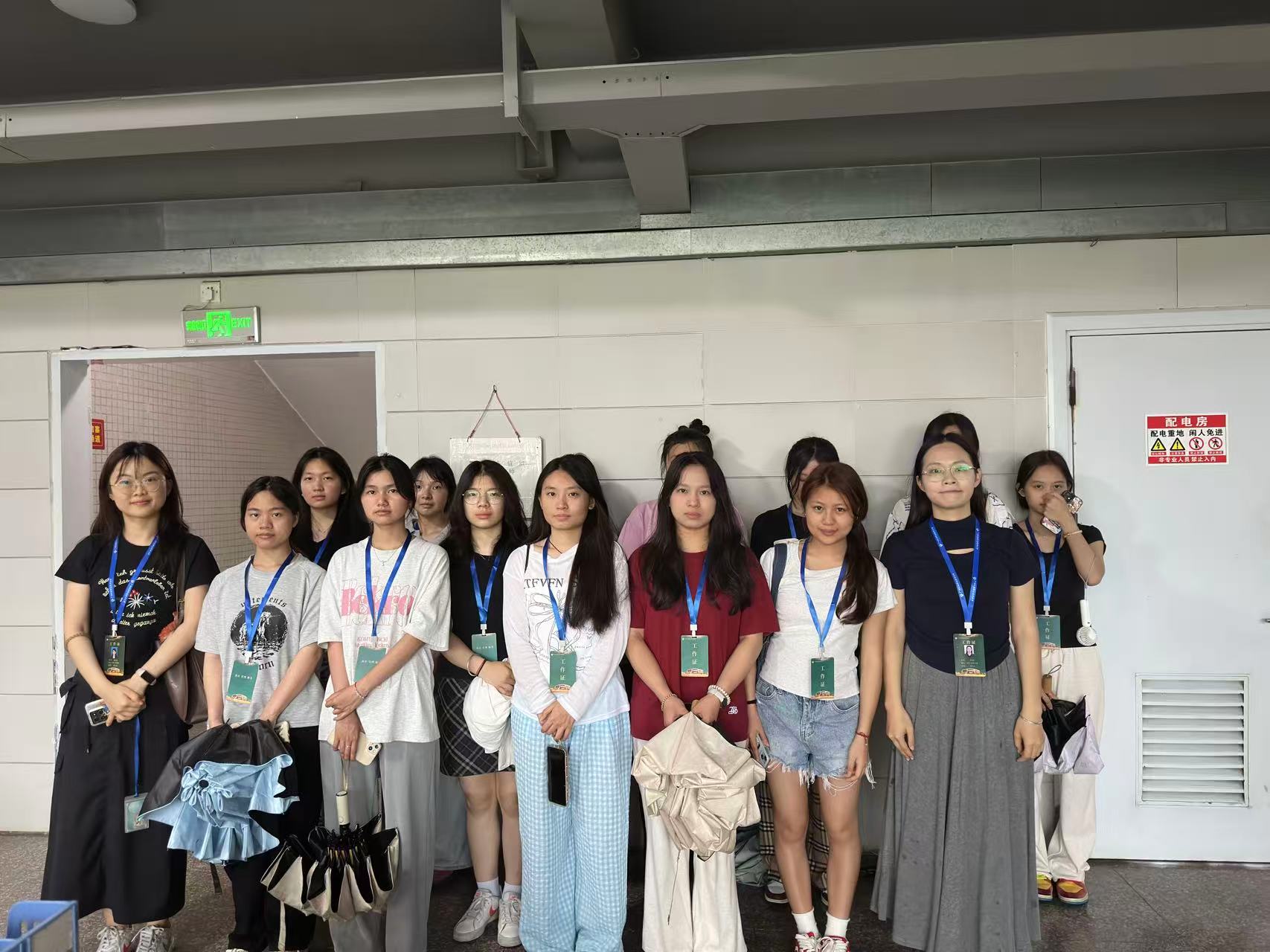经济与管理学院1.jpg 经济与管理学院1.jpg
