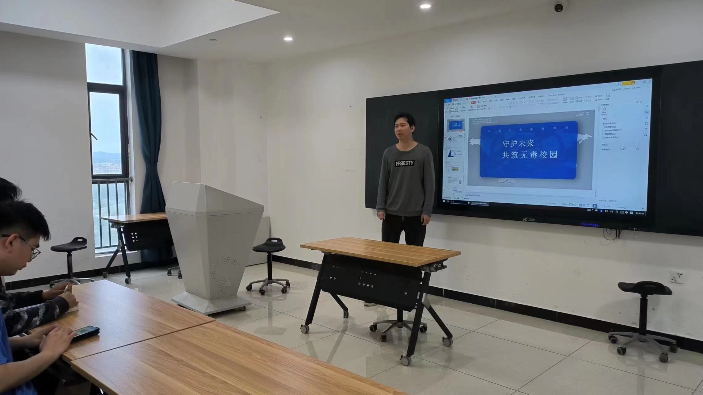 图片3.png 图片3.png