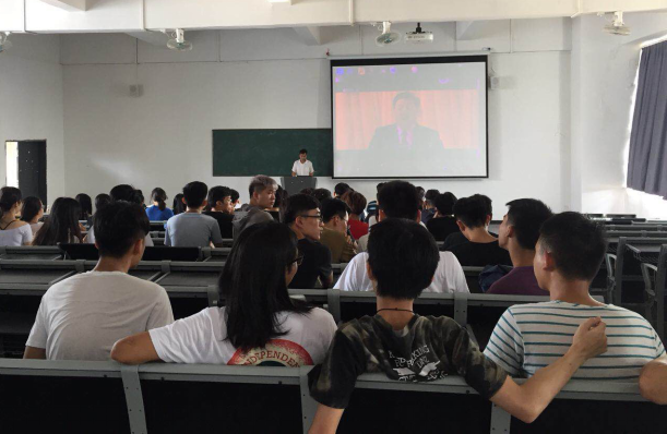艺术传媒学院观看《厉害了,我的国》新闻稿104.png 艺术传媒学院观看《厉害了,我的国》新闻稿104.png