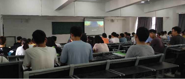 艺术传媒学院观看《厉害了,我的国》新闻稿222.png 艺术传媒学院观看《厉害了,我的国》新闻稿222.png
